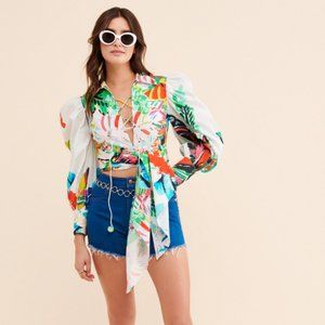 Rococo Sand Quinn On Vacation Crop Top